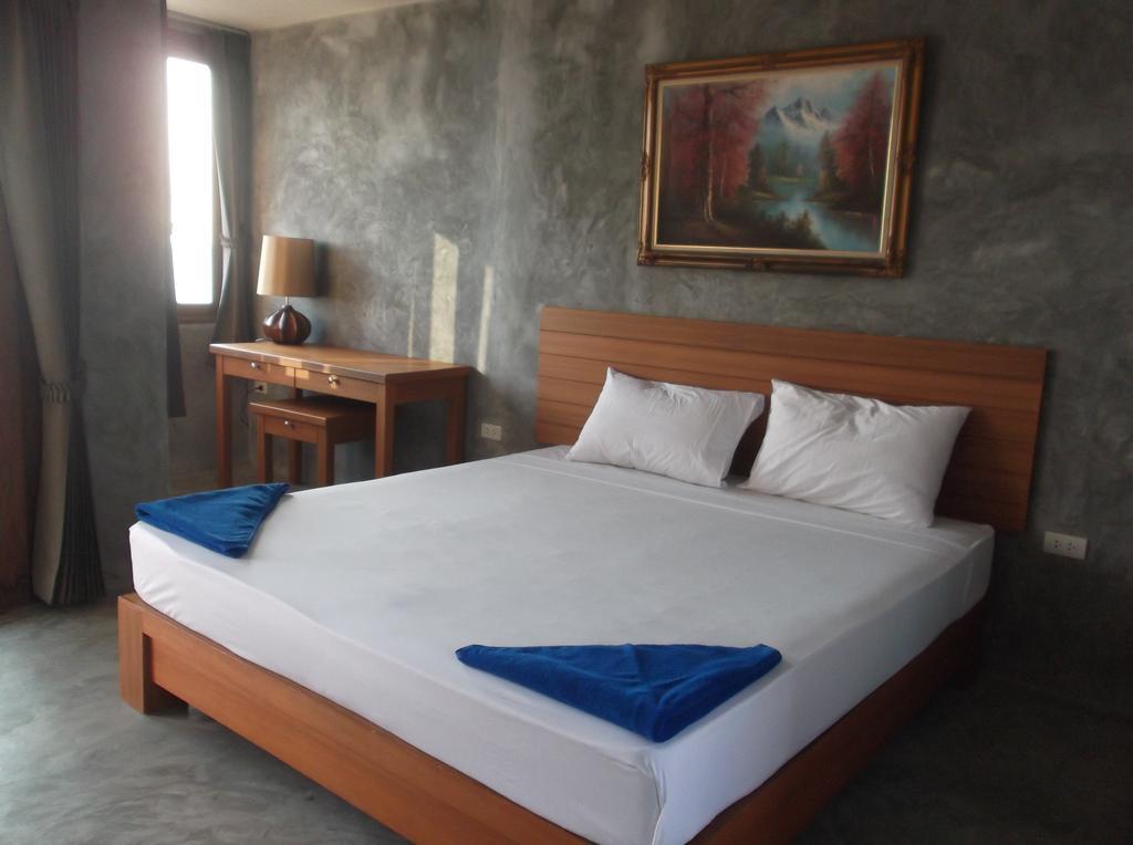 พะงัน ปาล์มบีช รีสอร์ต แอนด์ เรสเทอรองต์ Hotel เกาะพะงัน ภายนอก รูปภาพ