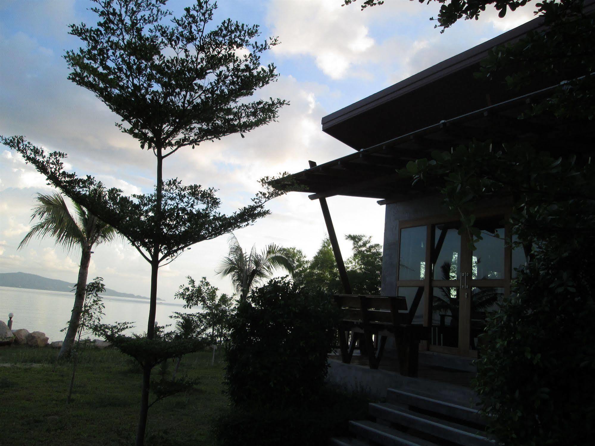 พะงัน ปาล์มบีช รีสอร์ต แอนด์ เรสเทอรองต์ Hotel เกาะพะงัน ภายนอก รูปภาพ